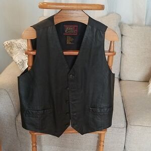 Leather Biker / Dress Vest XL  great condition black like new